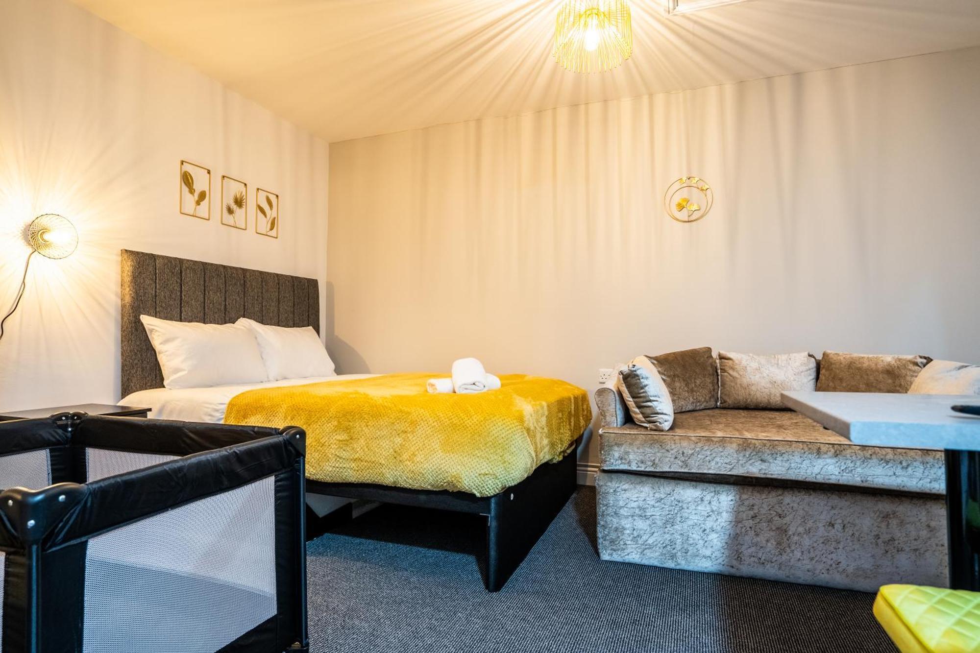 Appartamento Kunda House In Tyseley Birmingham Esterno foto