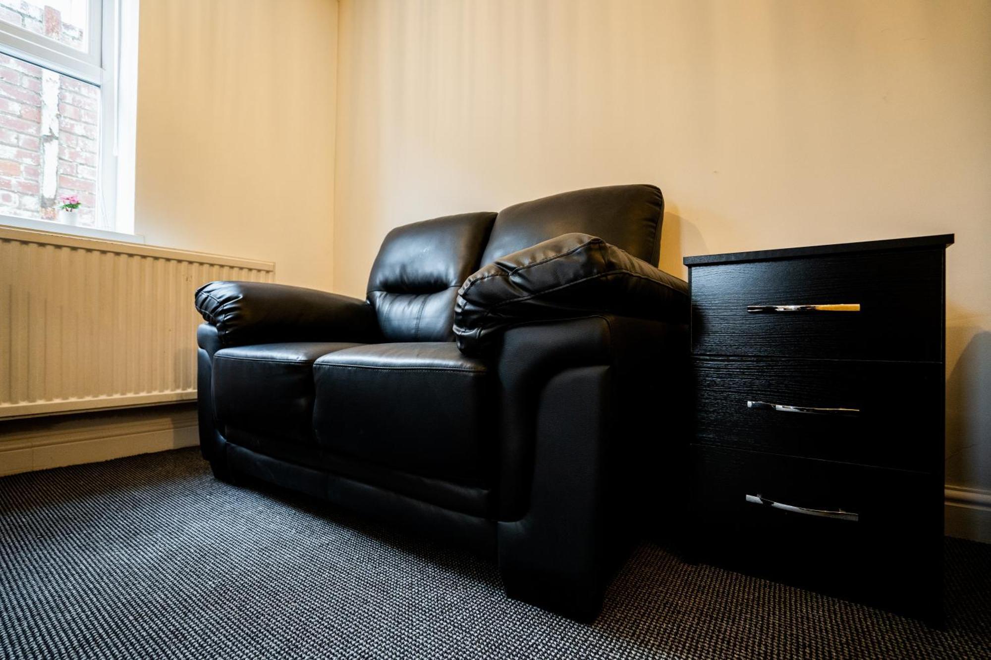 Appartamento Kunda House In Tyseley Birmingham Esterno foto
